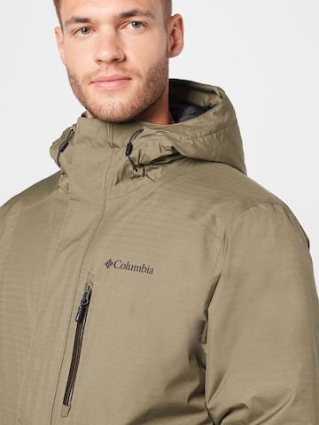 COLUMBIA Outdoor jacket 'Oak Harbor Insulated Jac-Black' in Green