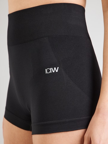 Skinny Pantalon de sport ICANIWILL en noir