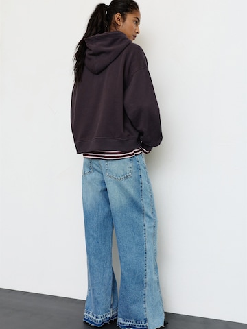 Pull&Bear Суичър в кафяво