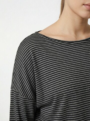 studioselect Μπλουζάκι 'Madlin' σε γκρι