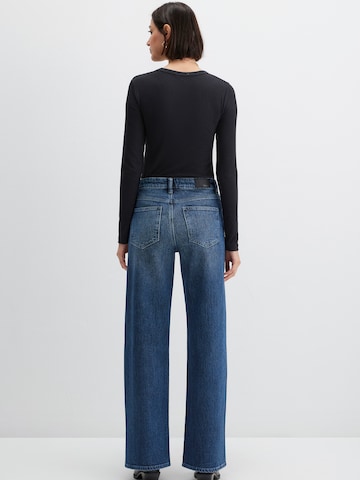 zils Mavi Platas staras Džinsi 'MALIBU'