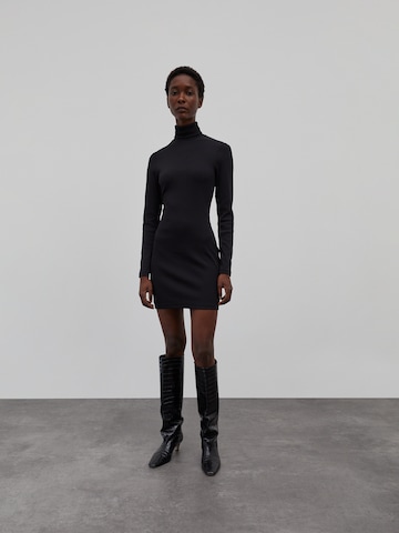 EDITED Úpletové šaty 'Dada' – černá