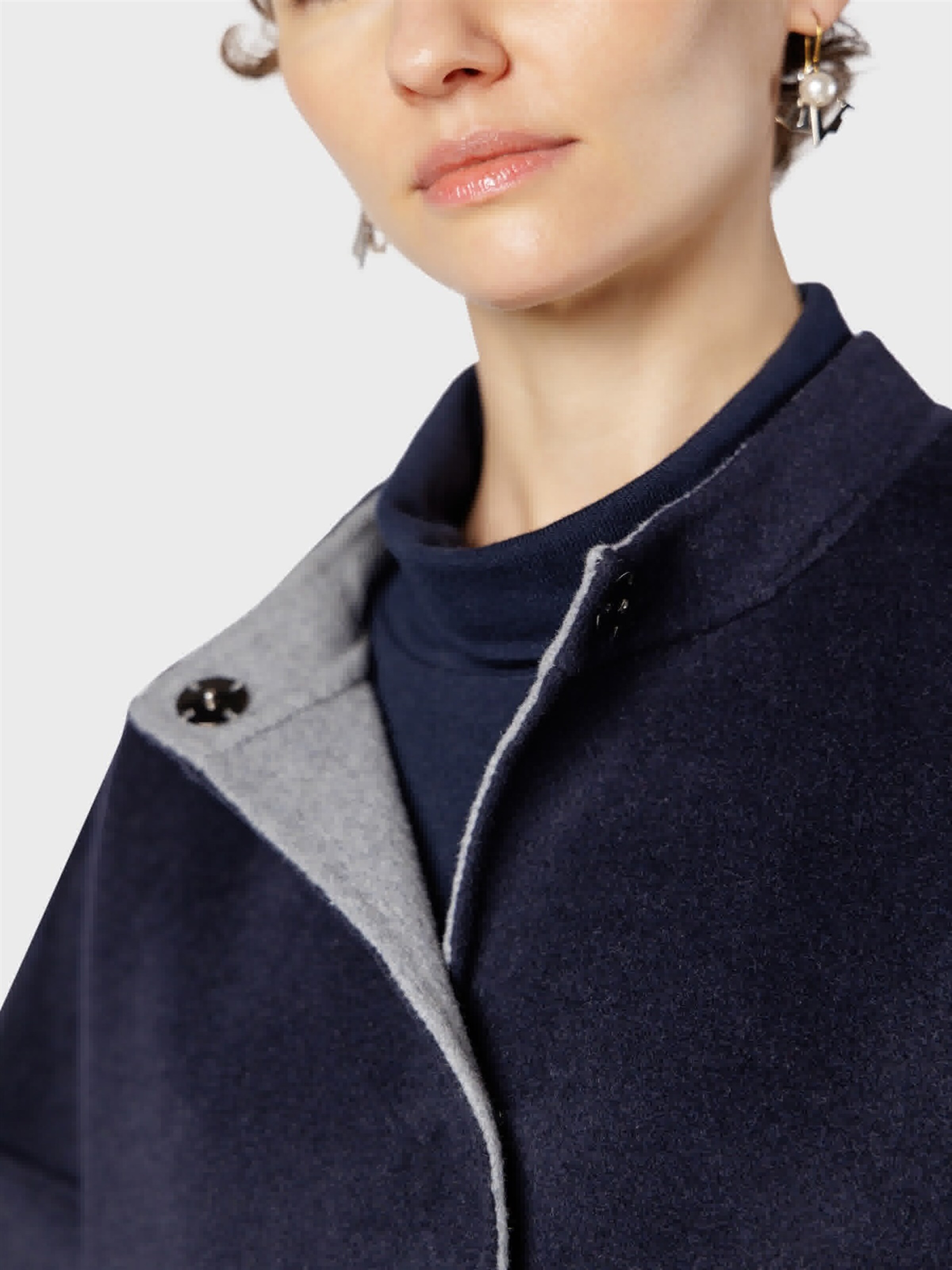 NAULOVER Cape in Blau: Vorderseite