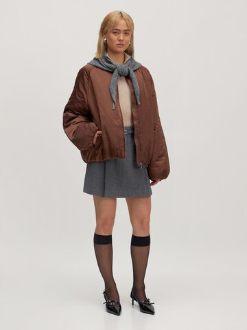 Pull-over 'Alison' EDITED en beige