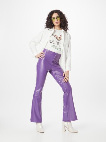 NLY by Nelly Flared Broek in Lila