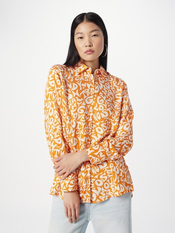 Emily Van Den Bergh Blouse in Oranje: voorkant