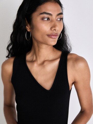 HUGO Kootud topp 'Sharpin', värv must