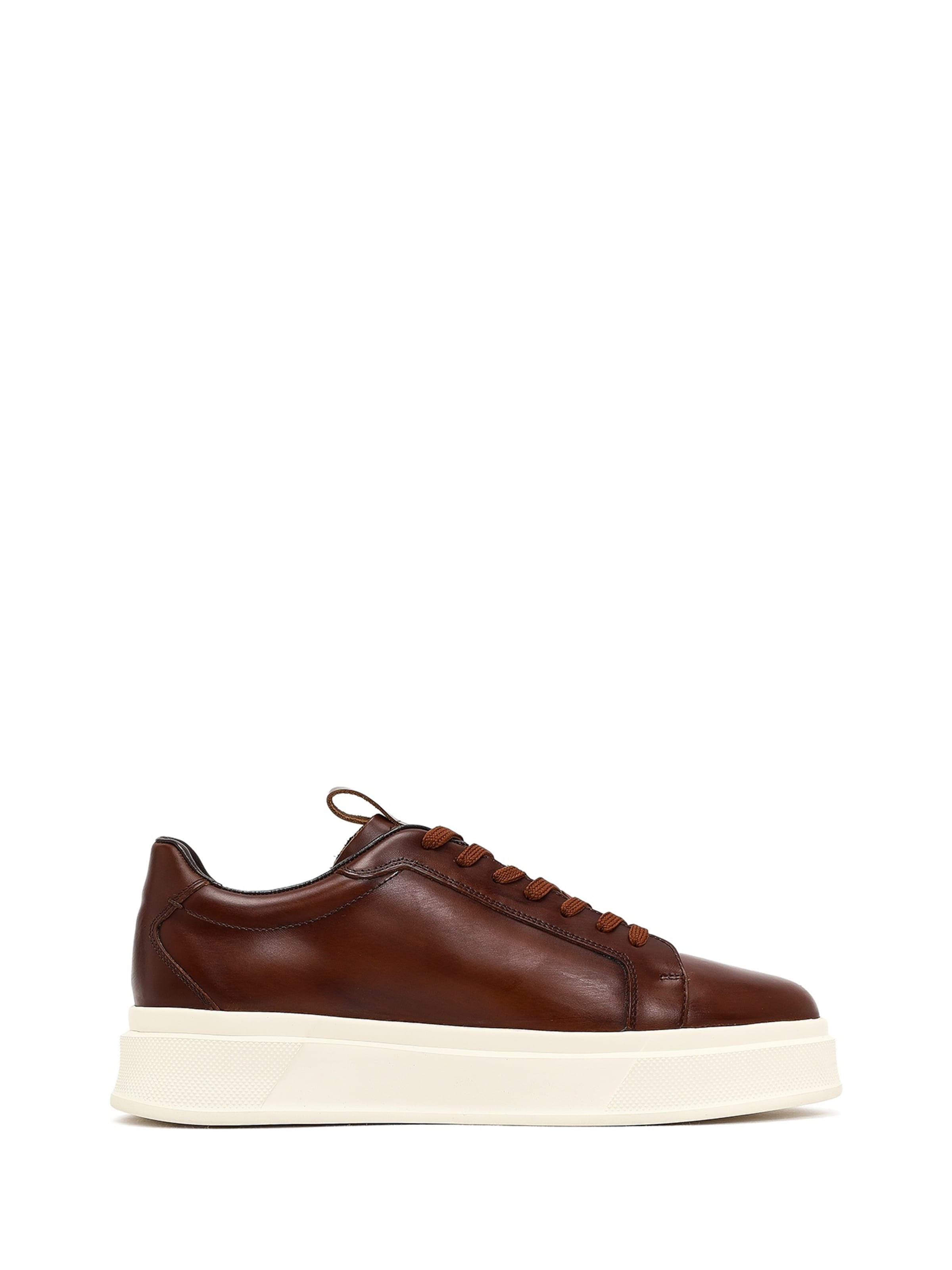 Derimod - Zapatillas deportivas bajas en marrón