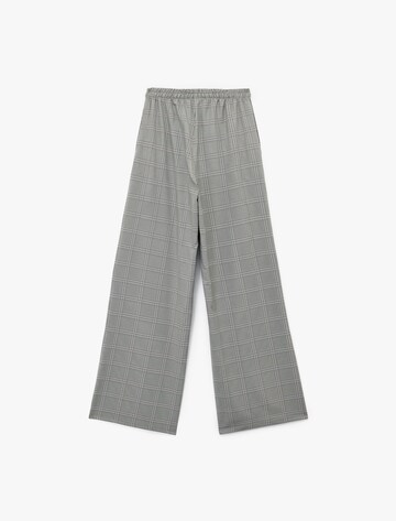 Koton Flared Broek in Grijs