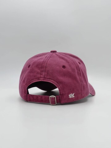 grippyglow Cap 'pilates over problems' in Purple