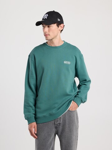 America Today Sweatshirt in Groen: voorkant