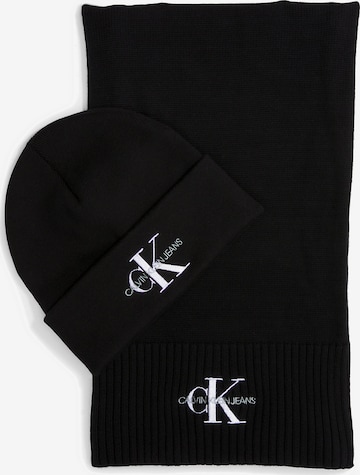 Bonnet Calvin Klein Jeans en noir : devant