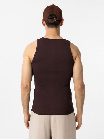 T-Shirt 'Tobias' Antioch en marron