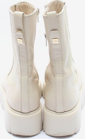Högl Dress Boots in 40 in White