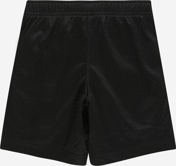 Nike Sportswear Regular Shorts in Schwarz