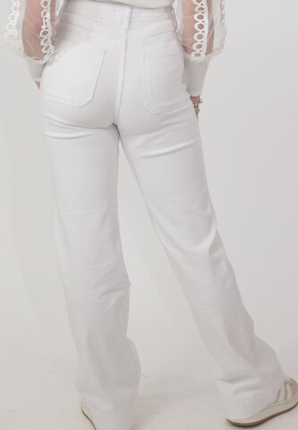 regular Jeans di Elara in bianco