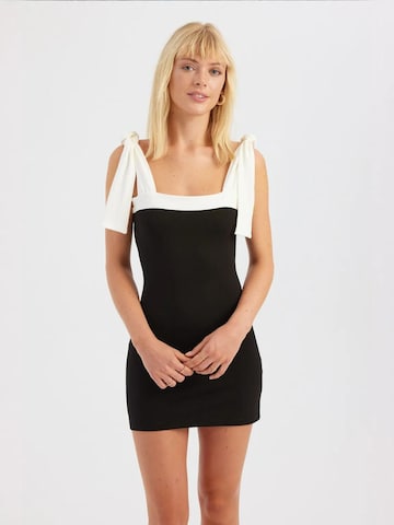 Hiccup - Vestido de cocktail em preto: frente