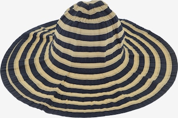 UNITED COLORS OF BENETTON Hut oder Mütze M in Beige: predná strana