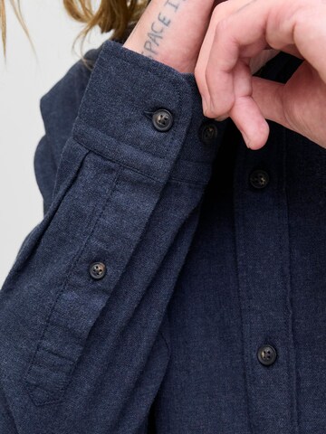 JACK & JONES Regular Fit Skjorte 'JJECLASSIC' i blå