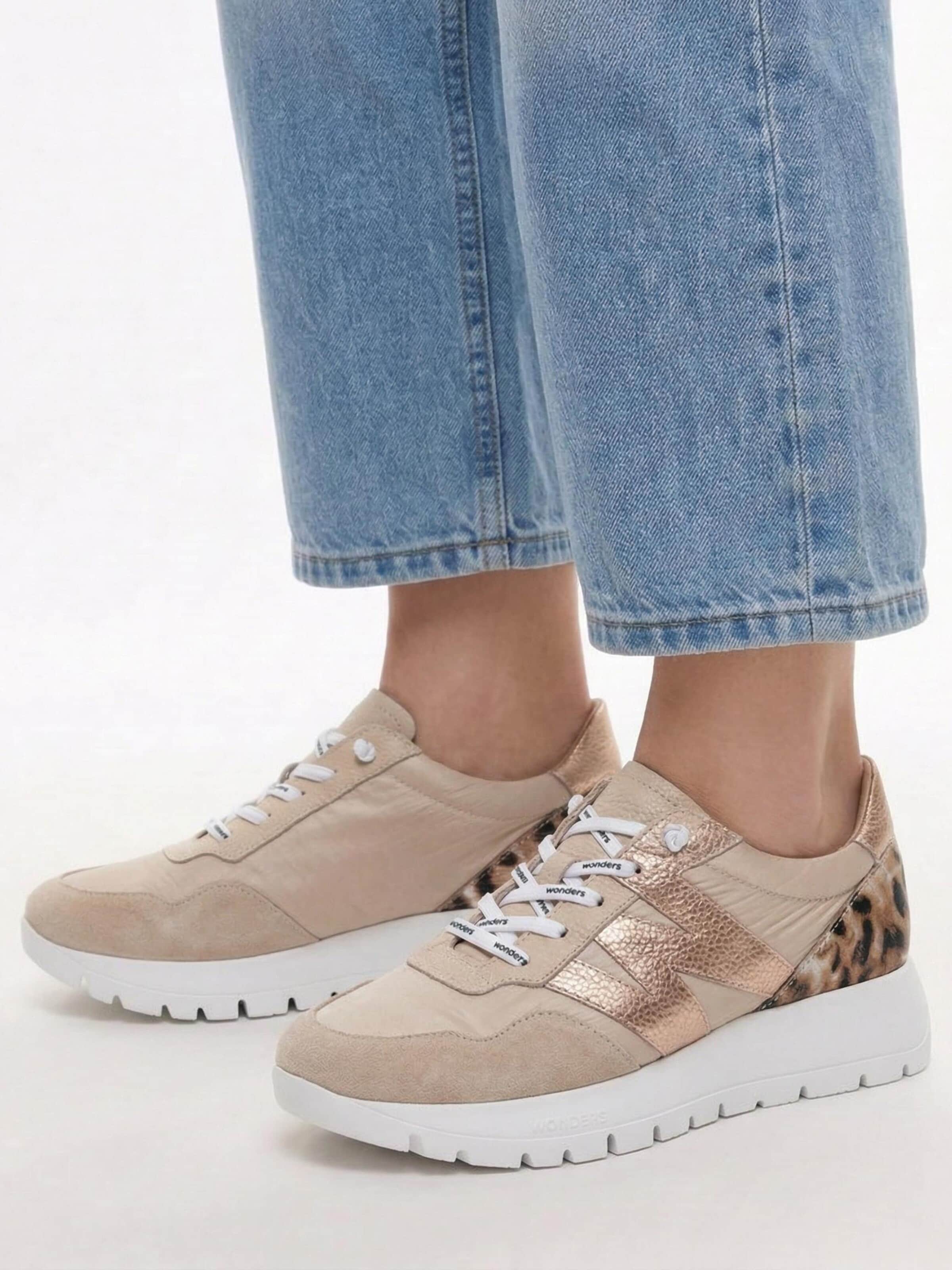 Wonders Sneakers laag 'A-24100-BEIG-RAME' in Beige: voorkant