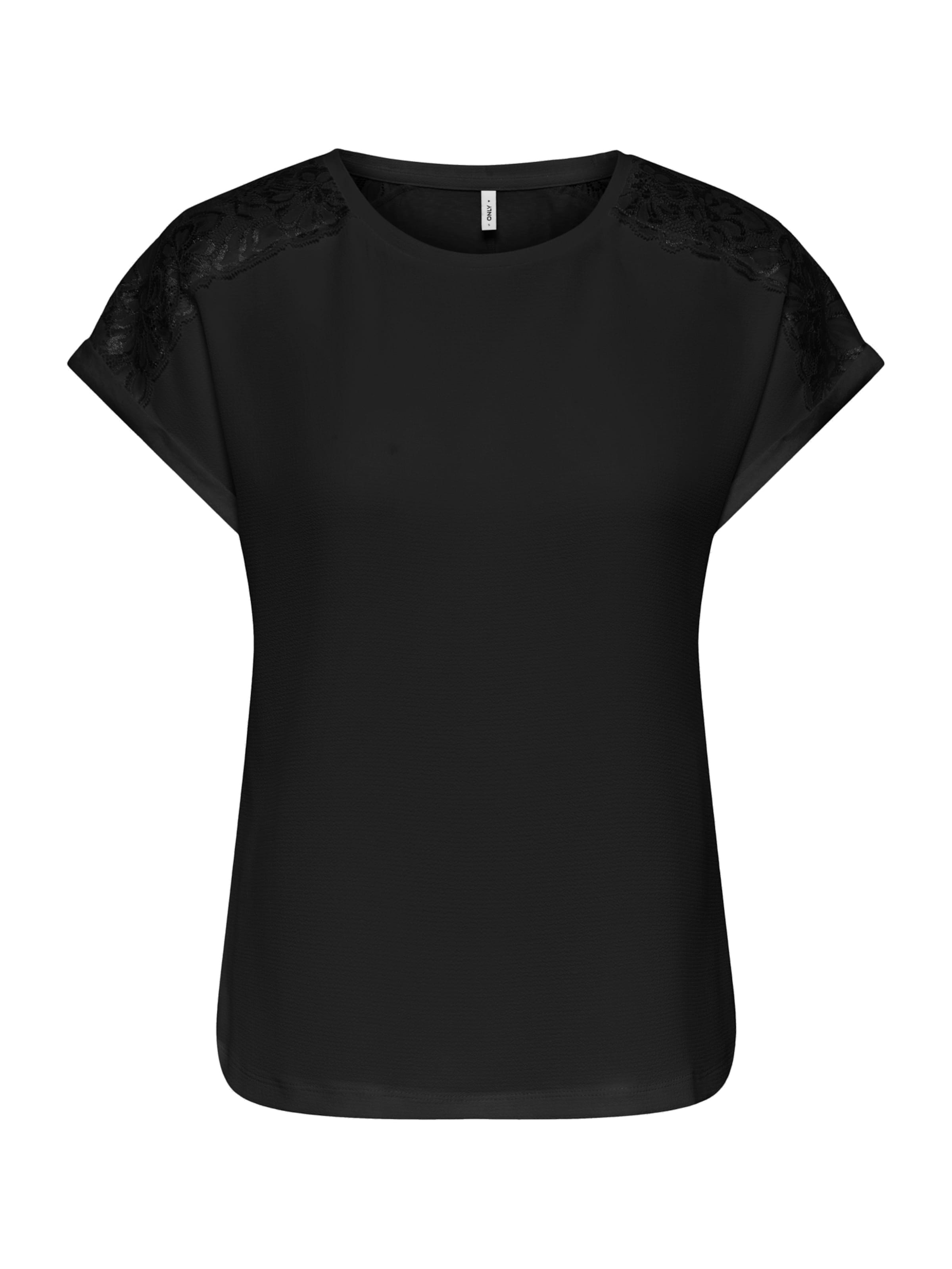 ONLY T-Shirt 'ONLAMANDA' in Schwarz: Vorderseite