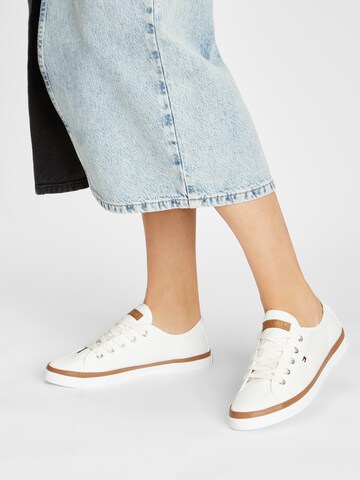 TOMMY HILFIGER Sneaker 'Kesha' in Weiß: Vorderseite