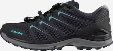 LOWA Flats 'Meadow Gtx' in Black: front