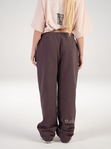 Alessandro Magno Loosefit Sporthose in Braun