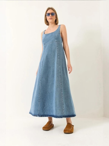 Bianco Lucci Jurk in Blauw