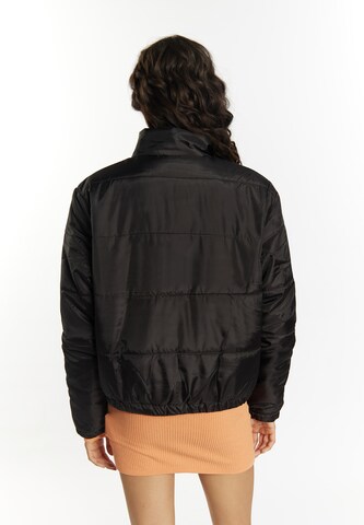 MYMO Between-Season Jacket in Black