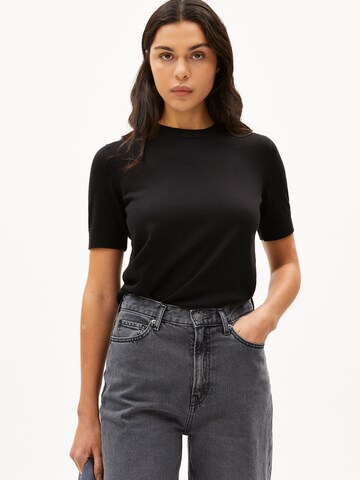 Pullover 'SILJIAAS' di ARMEDANGELS in nero: frontale