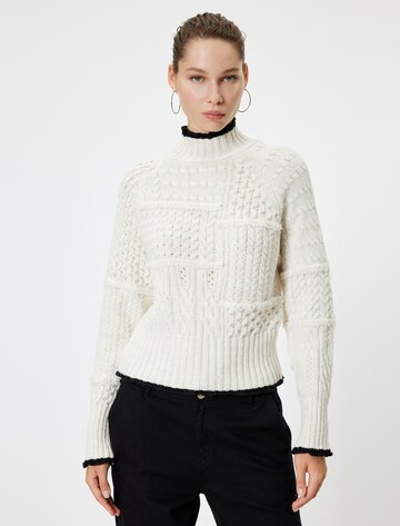 Koton Sweater in White: front