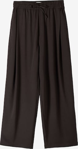 Pantaloni con pieghe di Bershka in marrone: frontale