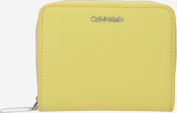 Calvin Klein حقائب نسائية بلون أصفر: الأمام