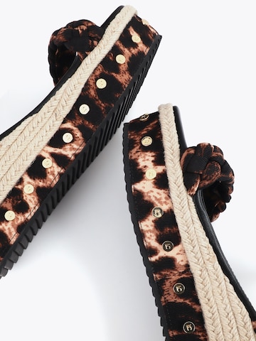 Lola Casademunt Szandálok - barna