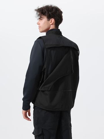 Youthup Sports Vest in Black