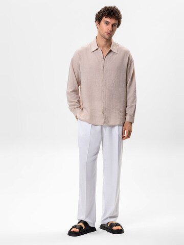 Antioch Comfort fit Button Up Shirt in Beige