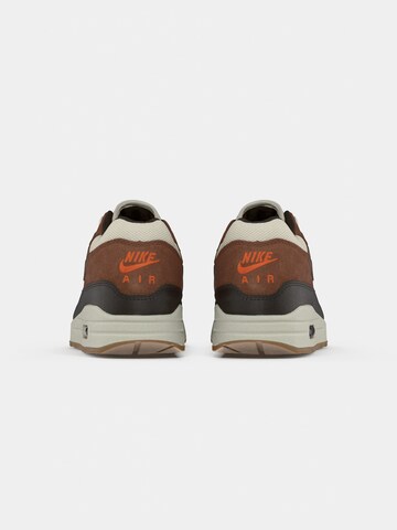 Nike Sportswear Sneakers laag 'AIR MAX 1 ESS' in Bruin