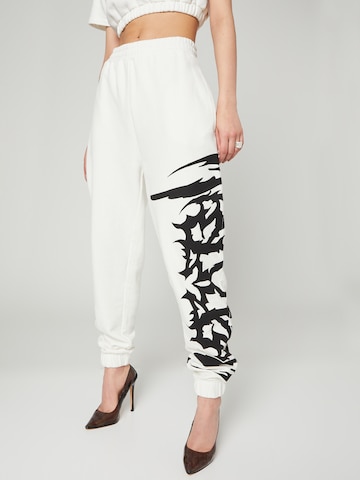 VIERVIER Loose fit Pants 'Malia' in White: front