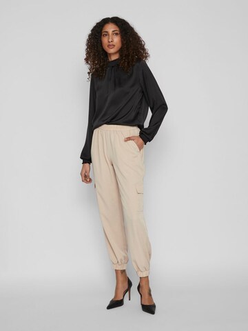 Effilé Pantalon cargo 'PETRA' VILA en beige