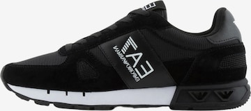 Baskets basses 'Legacy' EA7 Emporio Armani en noir : devant