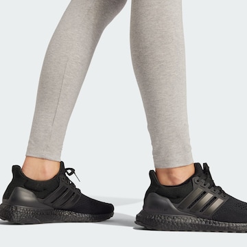 ADIDAS SPORTSWEAR Скинни Спортивные штаны 'Essentials' в Серый