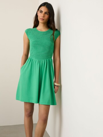 Next Dress in Green: front