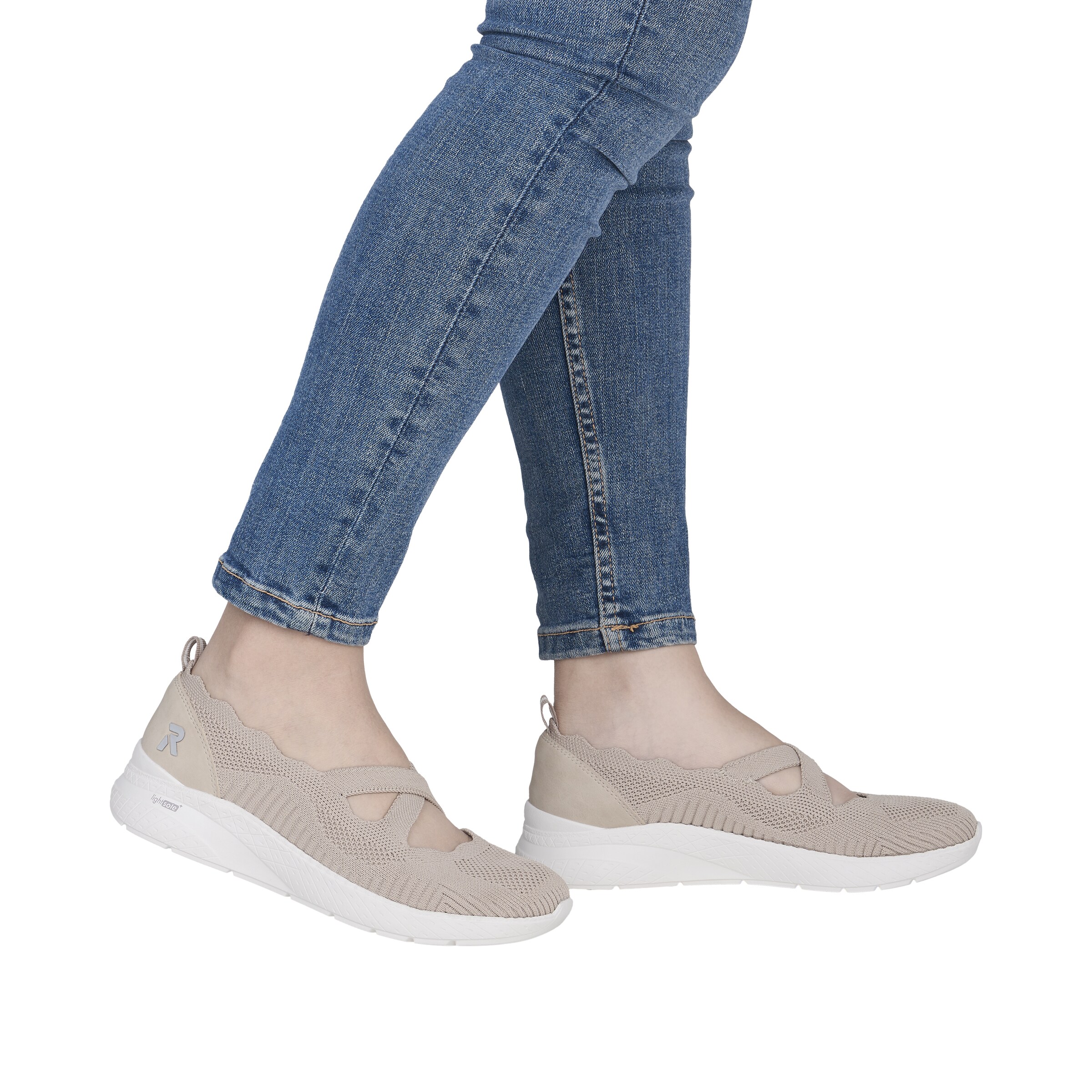 Ballerines à lanières Rieker en beige : devant