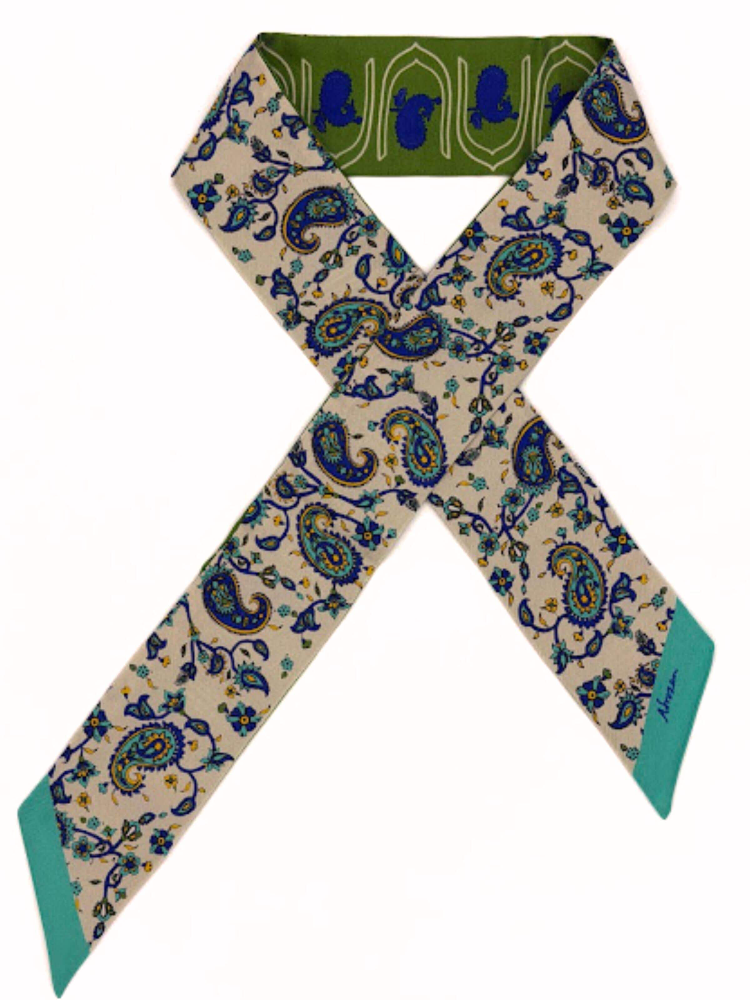 Sciarpa 'Boteh Motif Silk Twilly – Blue & Green Harmony' di AFROZAN in colori misti