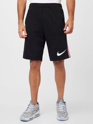 Nike Sportswear regular Παντελόνι σε μαύρο: μπροστά