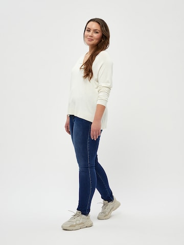 Pullover 'Tana' di Peppercorn in bianco