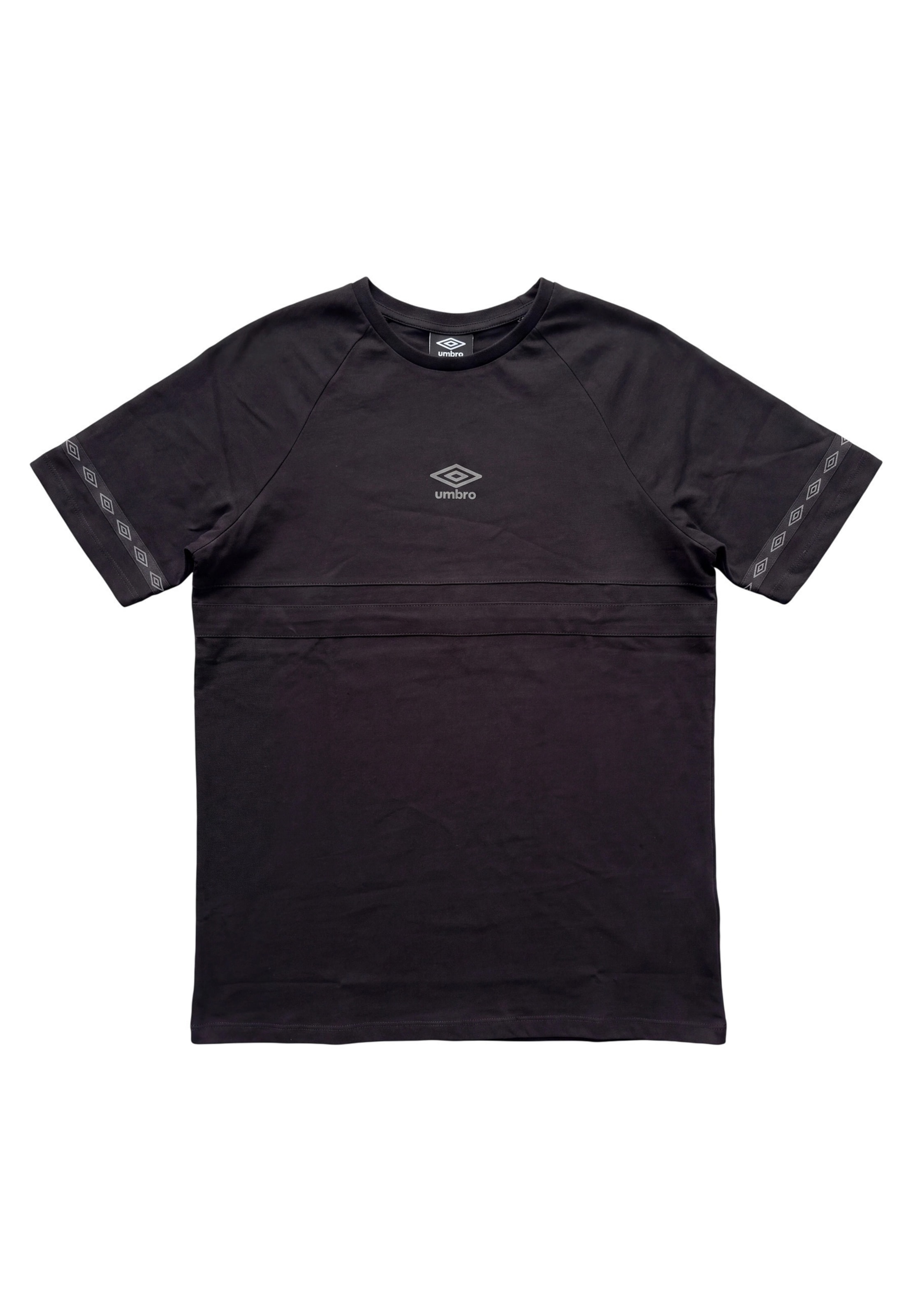 UMBRO Shirt in Zwart: voorkant