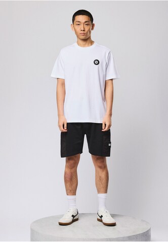 T-Shirt '8 BALL' Weekend Offender en blanc