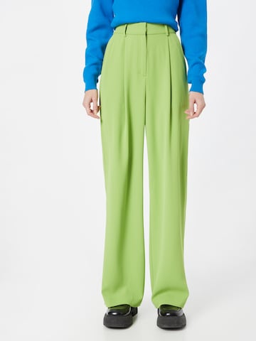 minus Pleat-Front Pants 'Velia' in Green: front